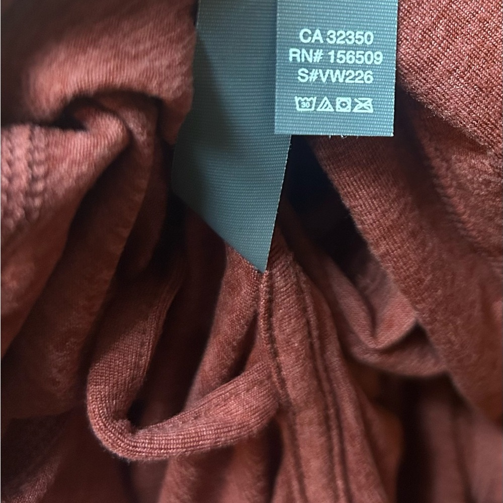 Vuori Womens XL Halo Essential Hoodie Cropped Rust Athleisure VW226 - Picture 5 of 5